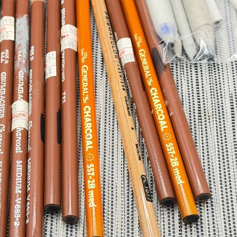 Artist‎ Drawing Set Grumbacher General's Charcoal Faber-Castell Prismacolor Pens